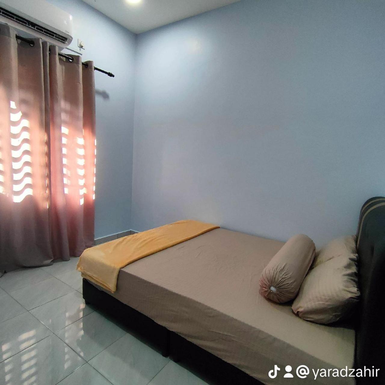 Homestay Habi Residence Kepala Batas  Exteriör bild