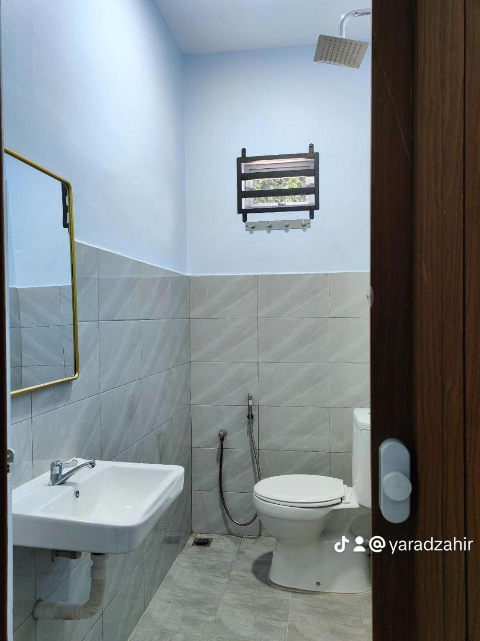 Homestay Habi Residence Kepala Batas  Exteriör bild